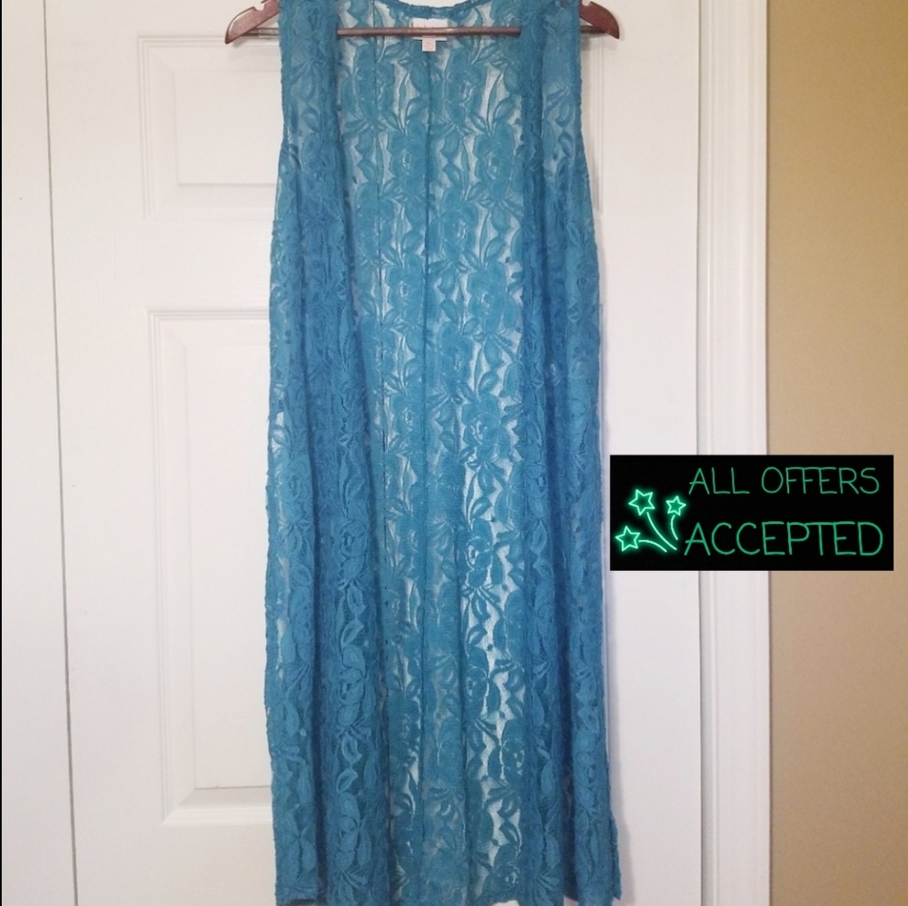 💙Lace LuLaRoe Joy Vest!